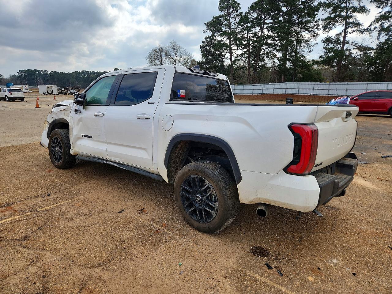 2025 Toyota Tundra Limited - Фото 2