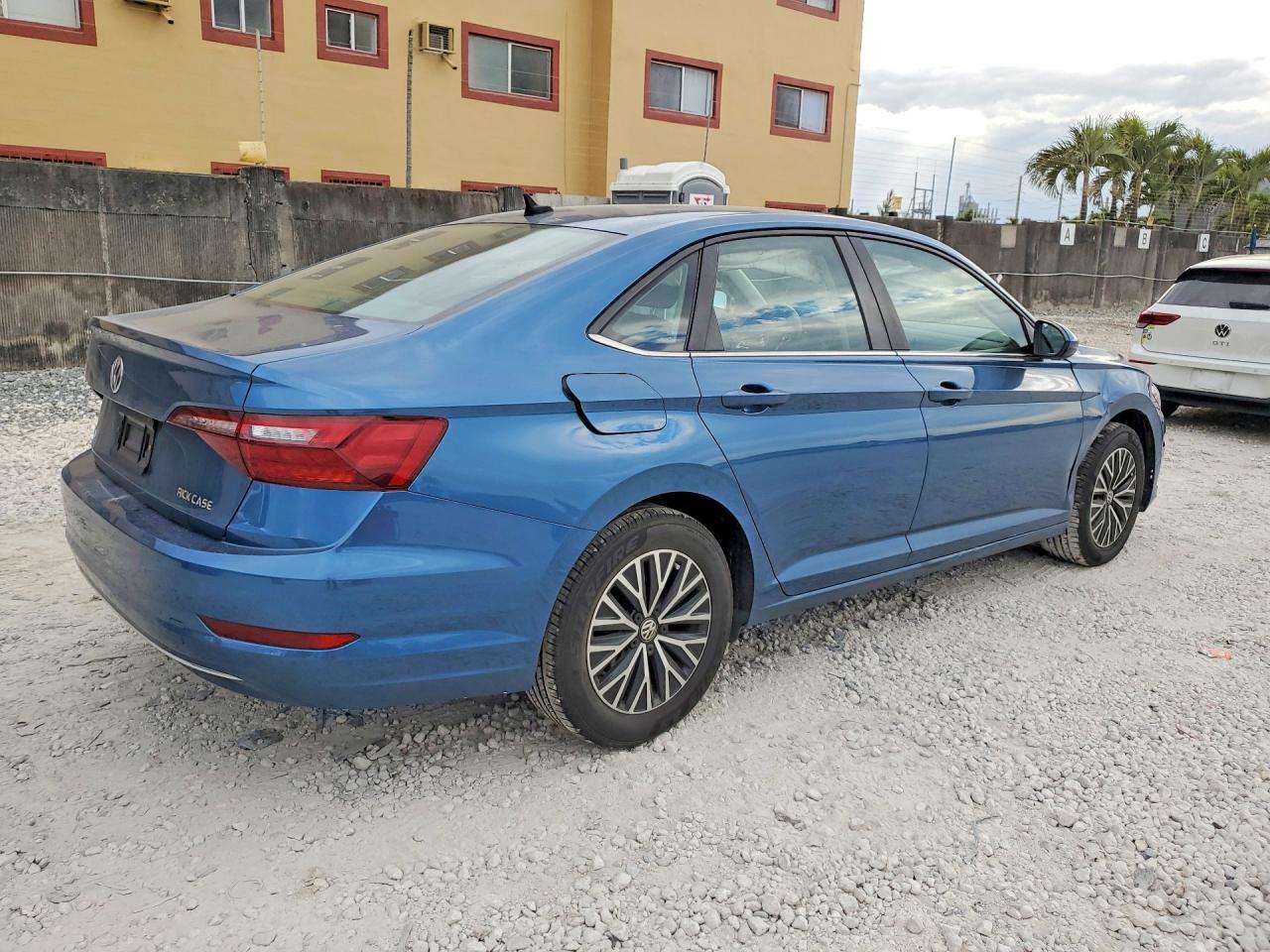 2021 Volkswagen Jetta S - Фото 3