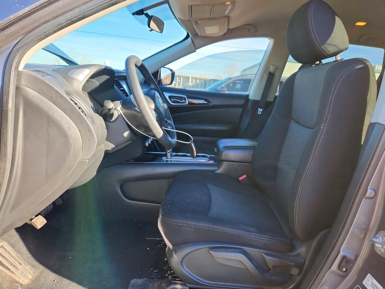 2020 Nissan Pathfinder S - Фото 7