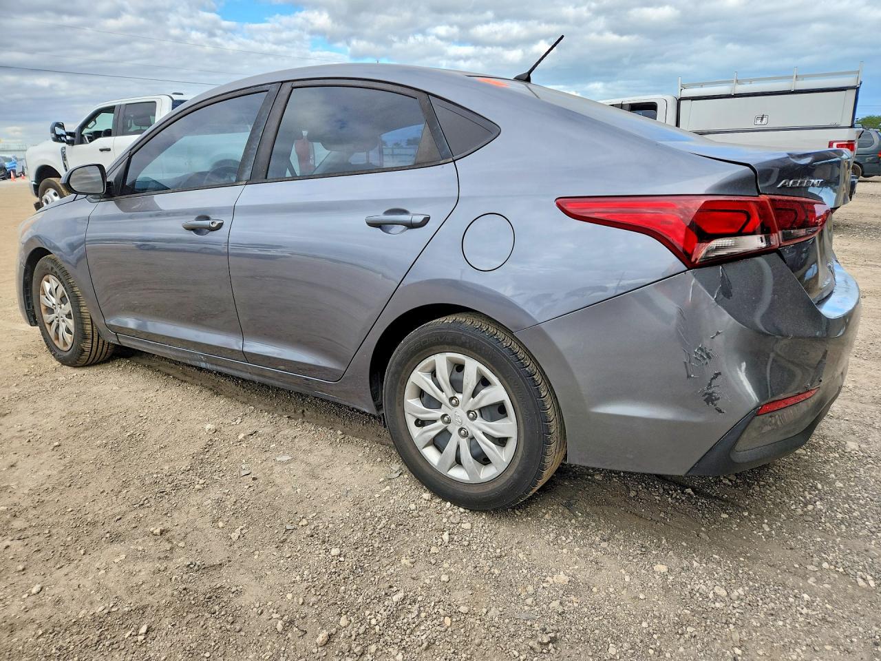2019 Hyundai Accent Se - Image 2