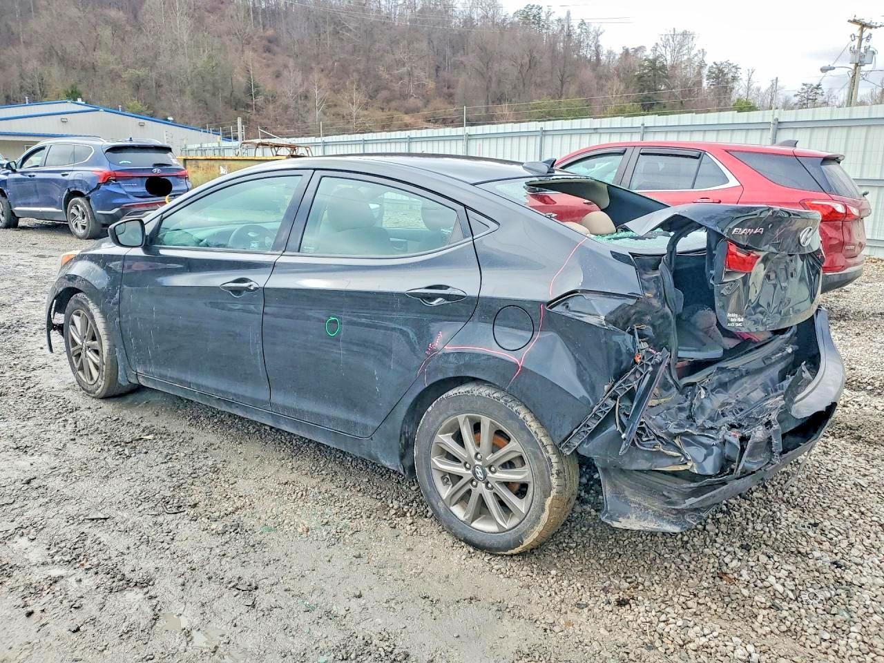 2016 Hyundai Elantra Se - Фото 2