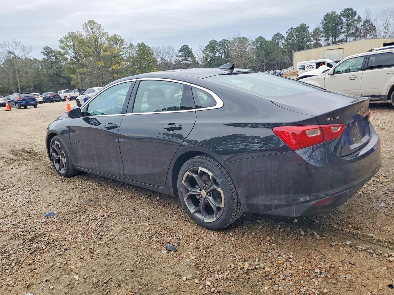 2023 Chevrolet Malibu Lt - Фото 2
