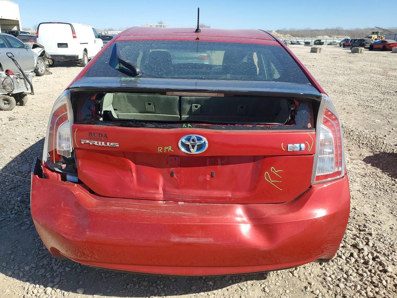 2012 Toyota Prius - Фото 6