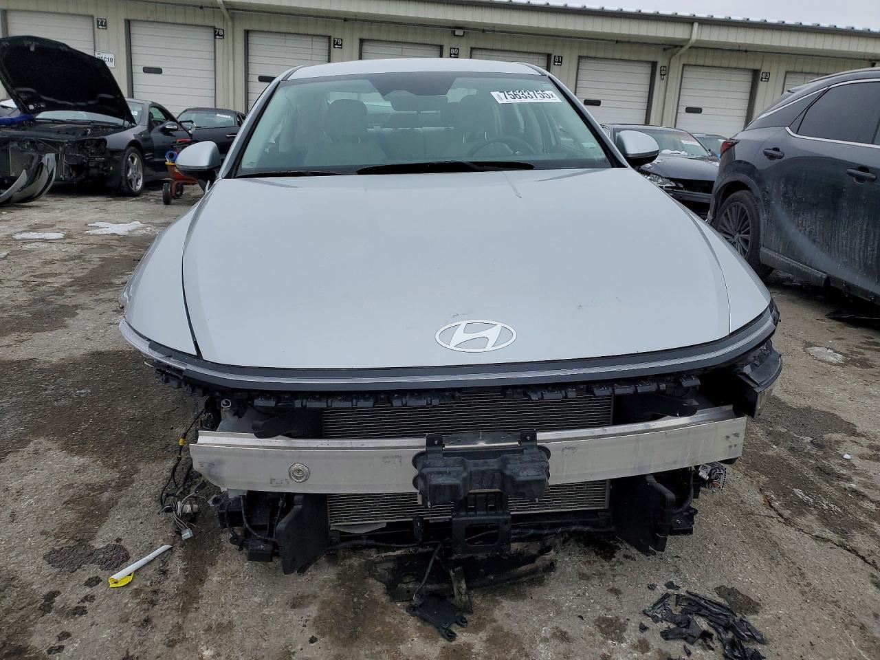 2025 Hyundai Sonata Sel - Image 5