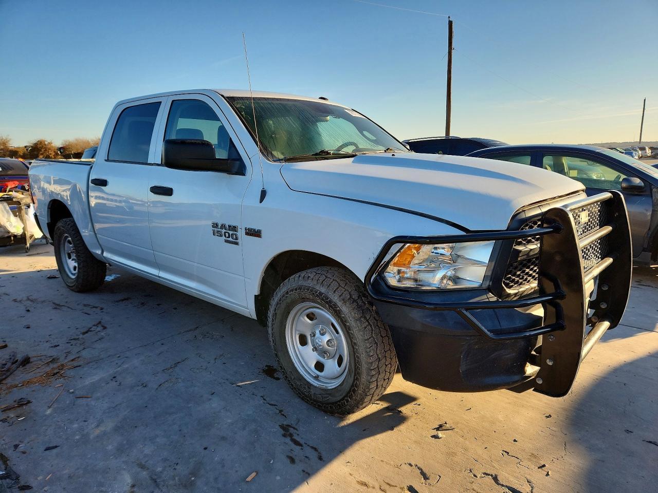 2019 Ram 1500 Classic Tradesman - Фото 4
