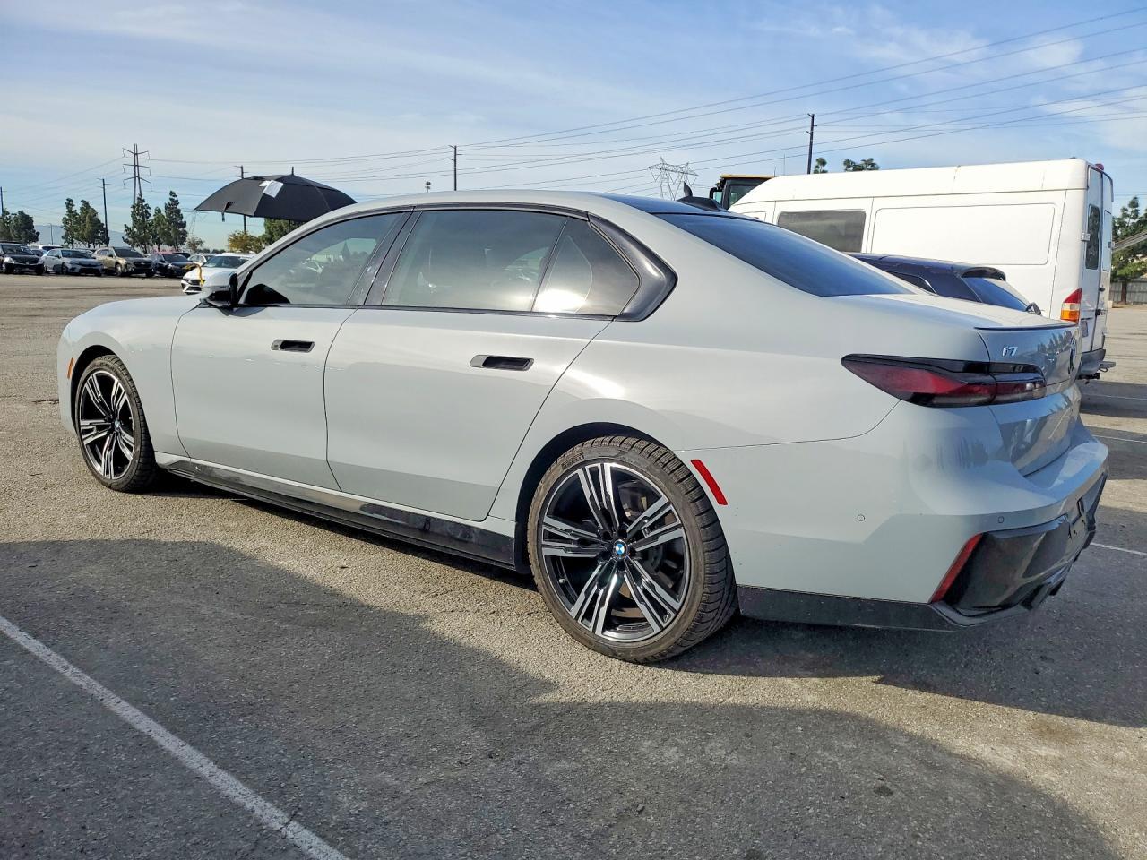 2024 BMW I7 Edrive50 - Image 2