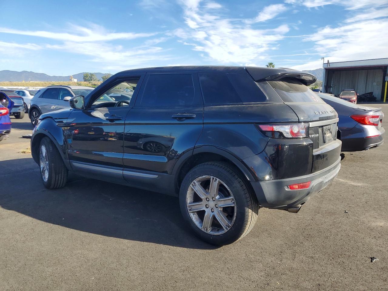2015 Land Rover Range Rover Evoque Pure Plus - Фото 2