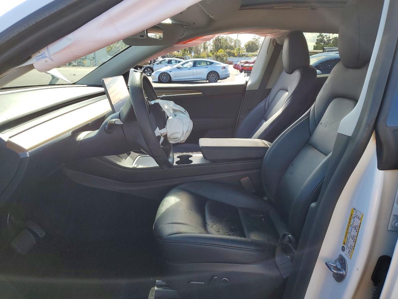2023 Tesla Model Y - Фото 7