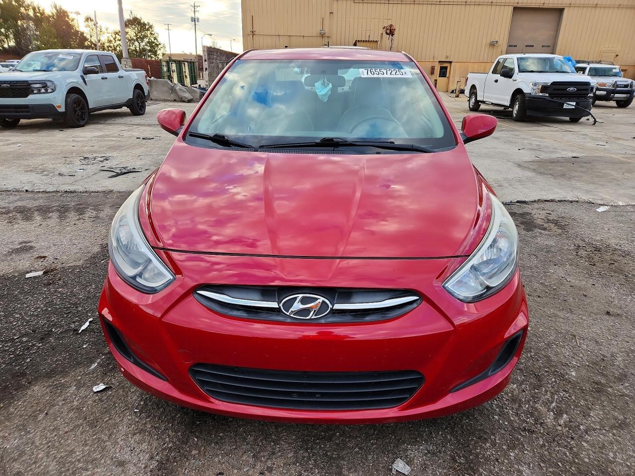 2016 Hyundai Accent Se - Фото 5