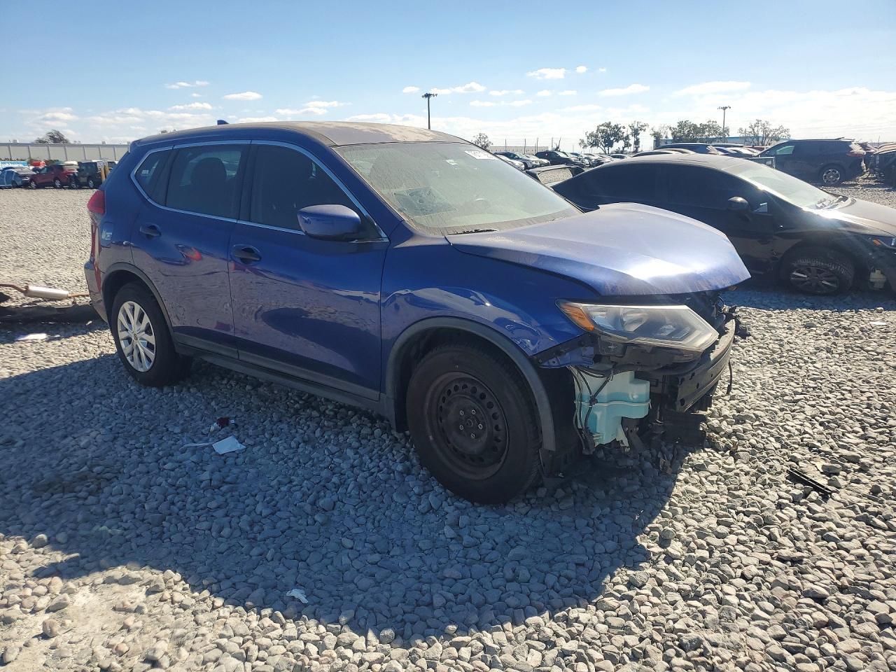 2017 Nissan Rogue S - Фото 4