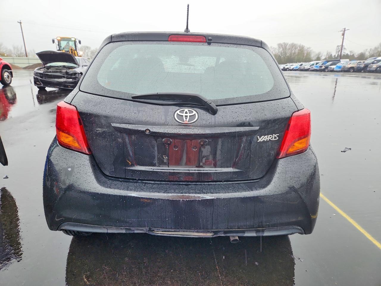 2017 Toyota Yaris L - Фото 6