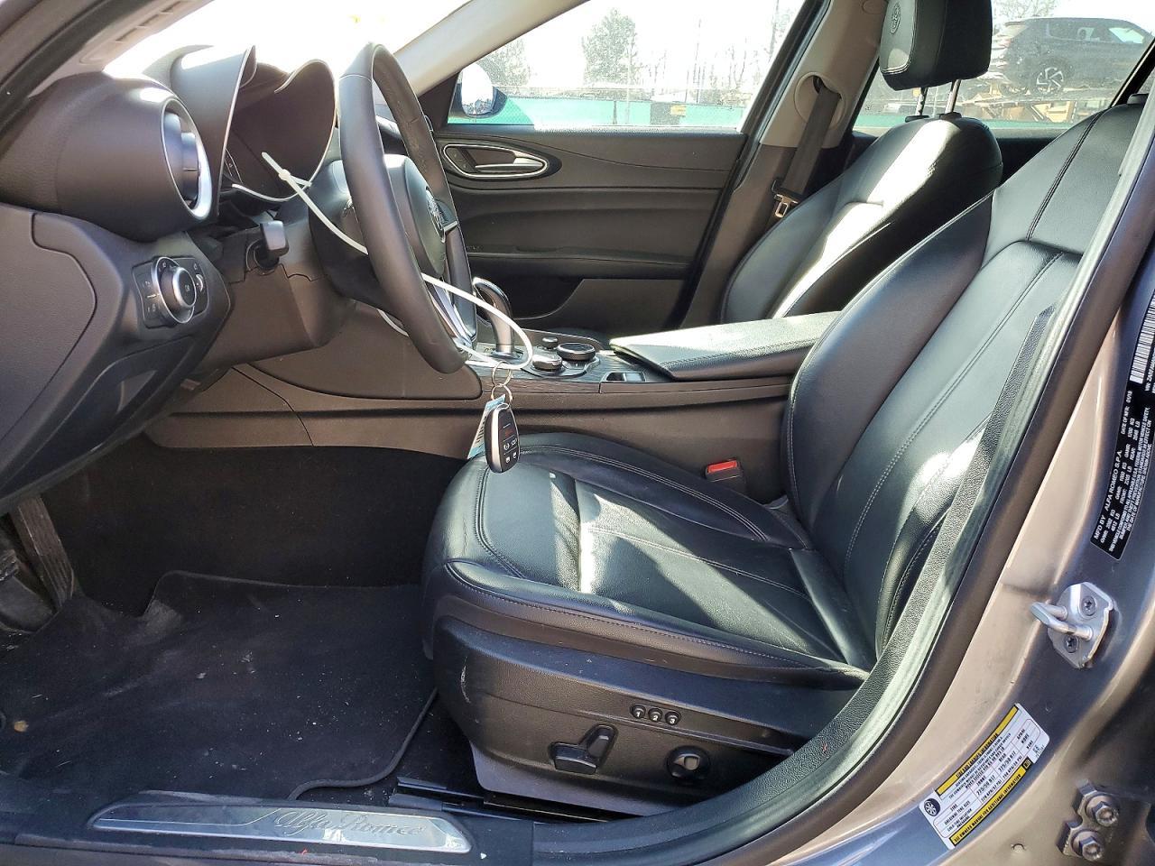 2019 Alfa Romeo Giulia - Фото 7