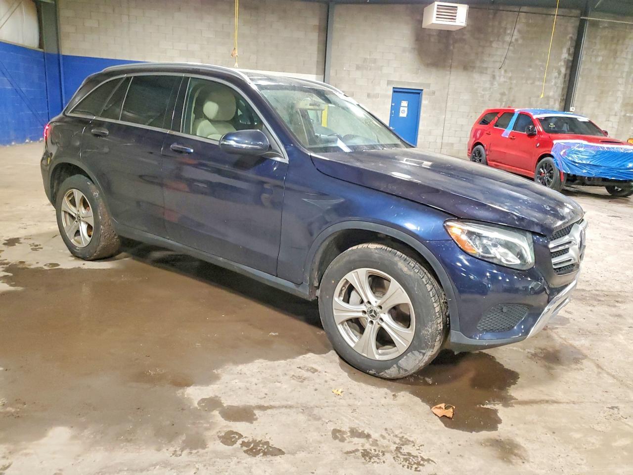 2017 Mercedes-Benz Glc 300 4Matic - Фото 4