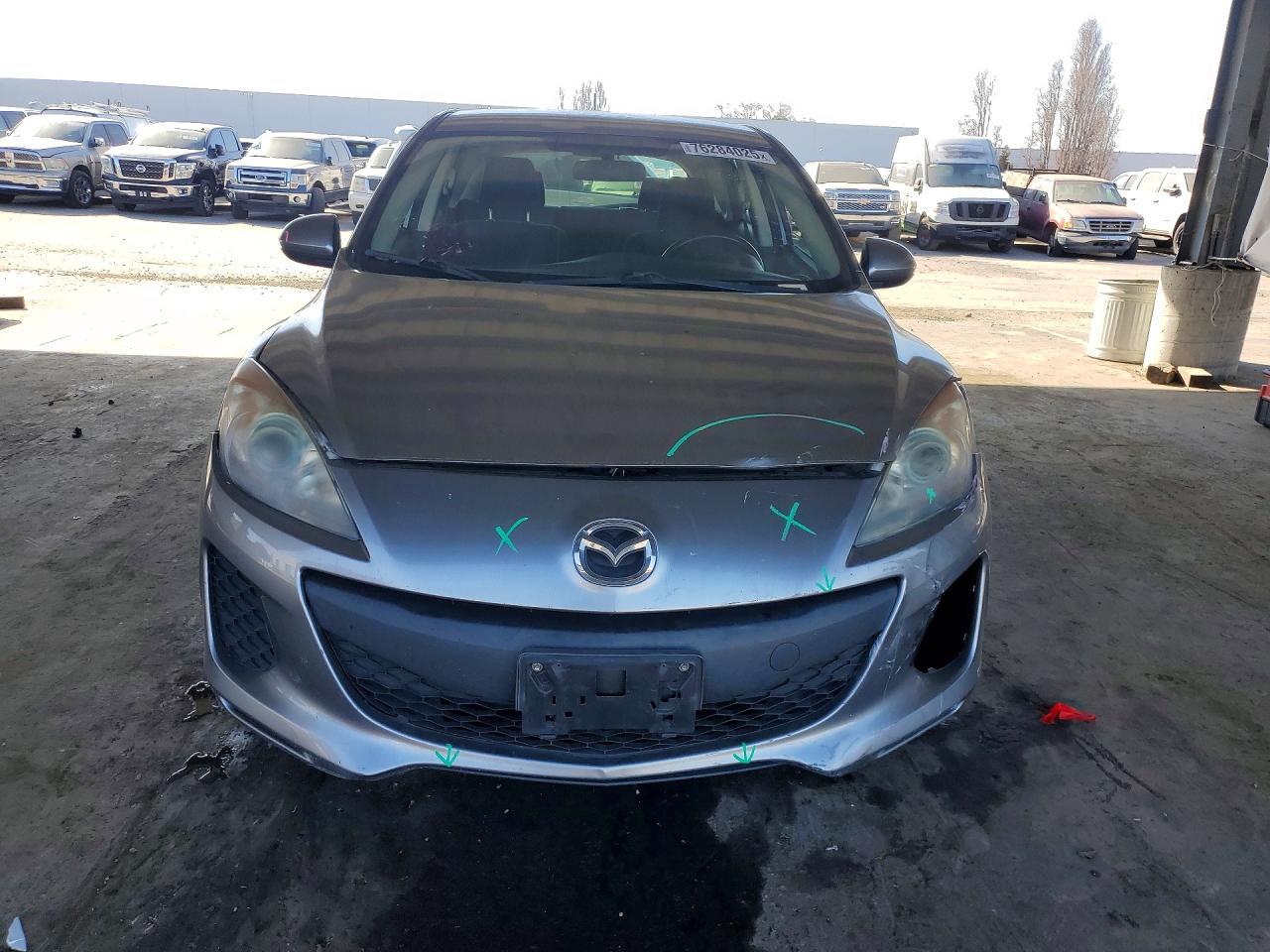 2013 Mazda 3 I - Image 5