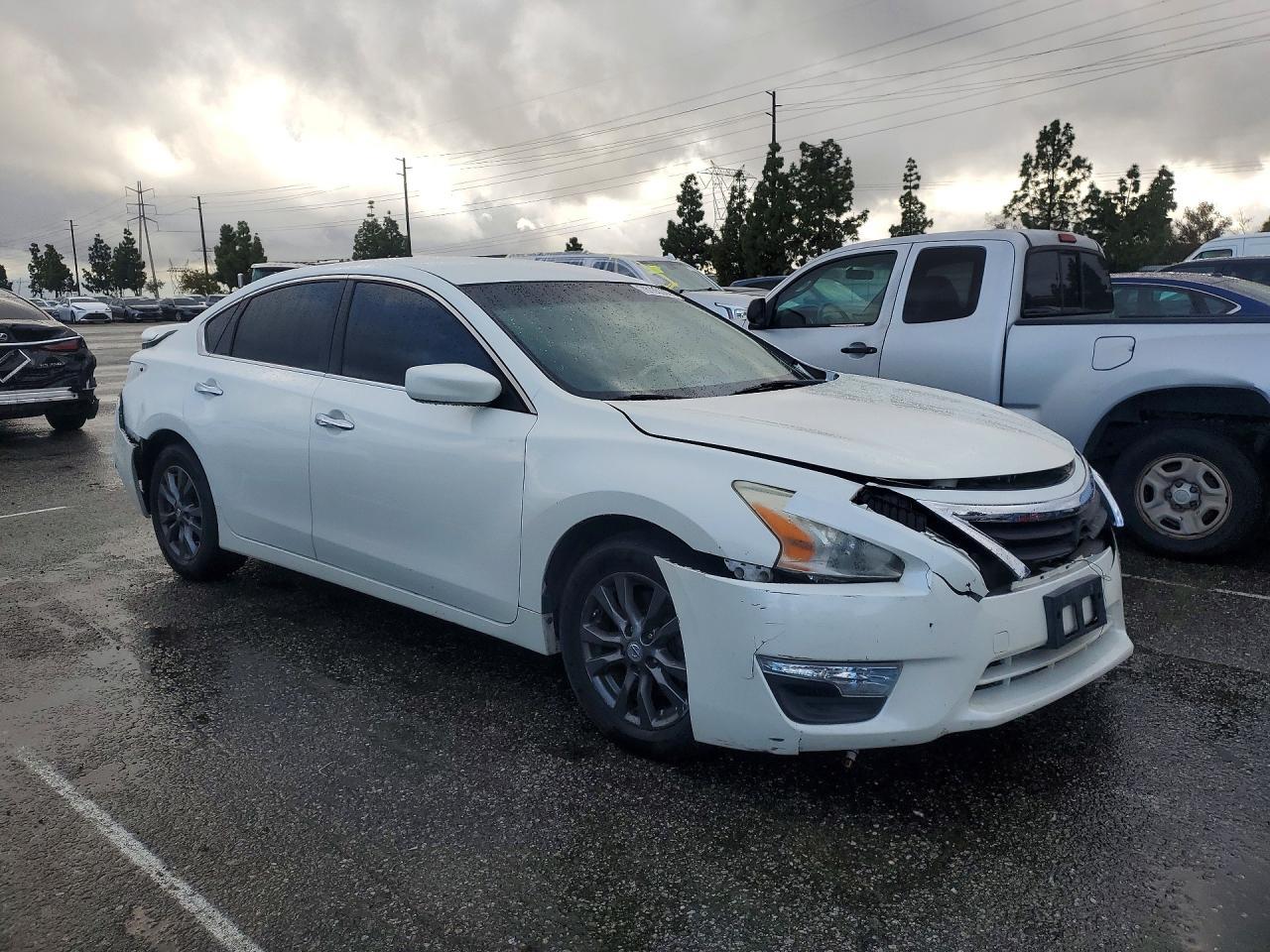 2015 Nissan Altima - Фото 4