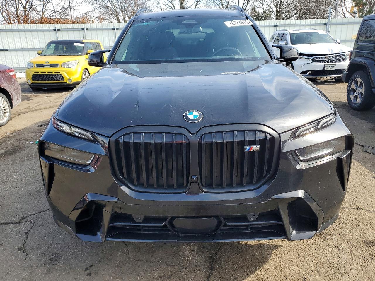 2023 BMW X7 M60I - Фото 5