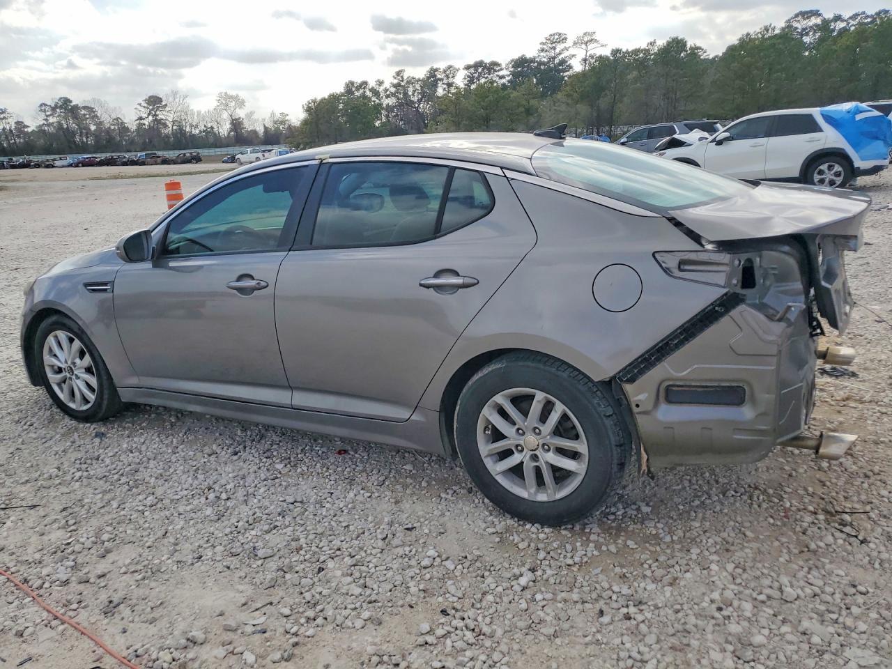 2014 Kia Optima Lx - Image 2