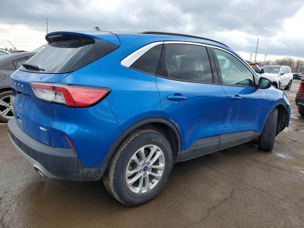 2020 Ford Escape Se - Фото 3