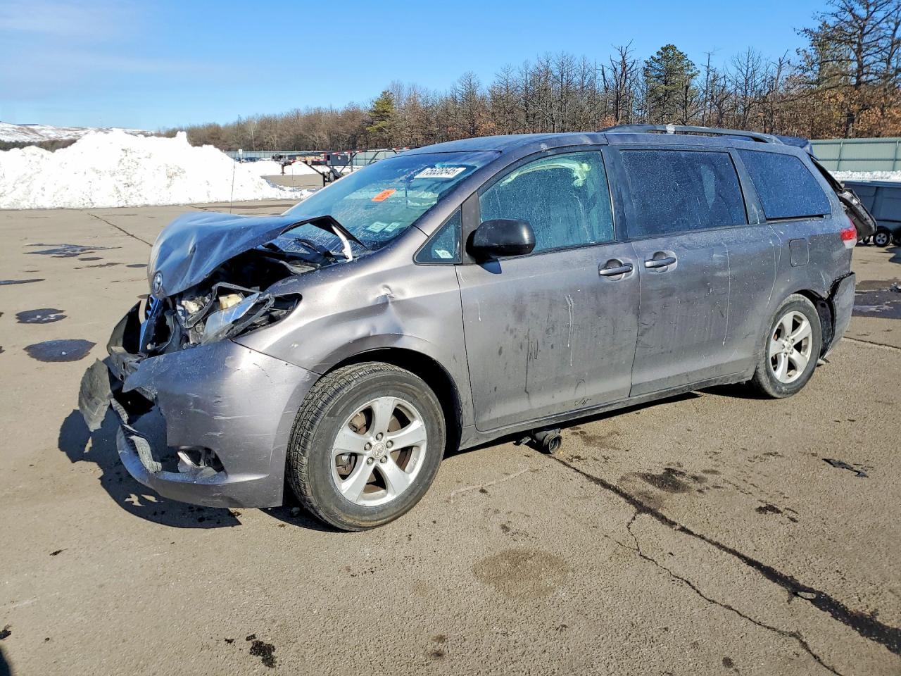 2011 Toyota Sienna Le