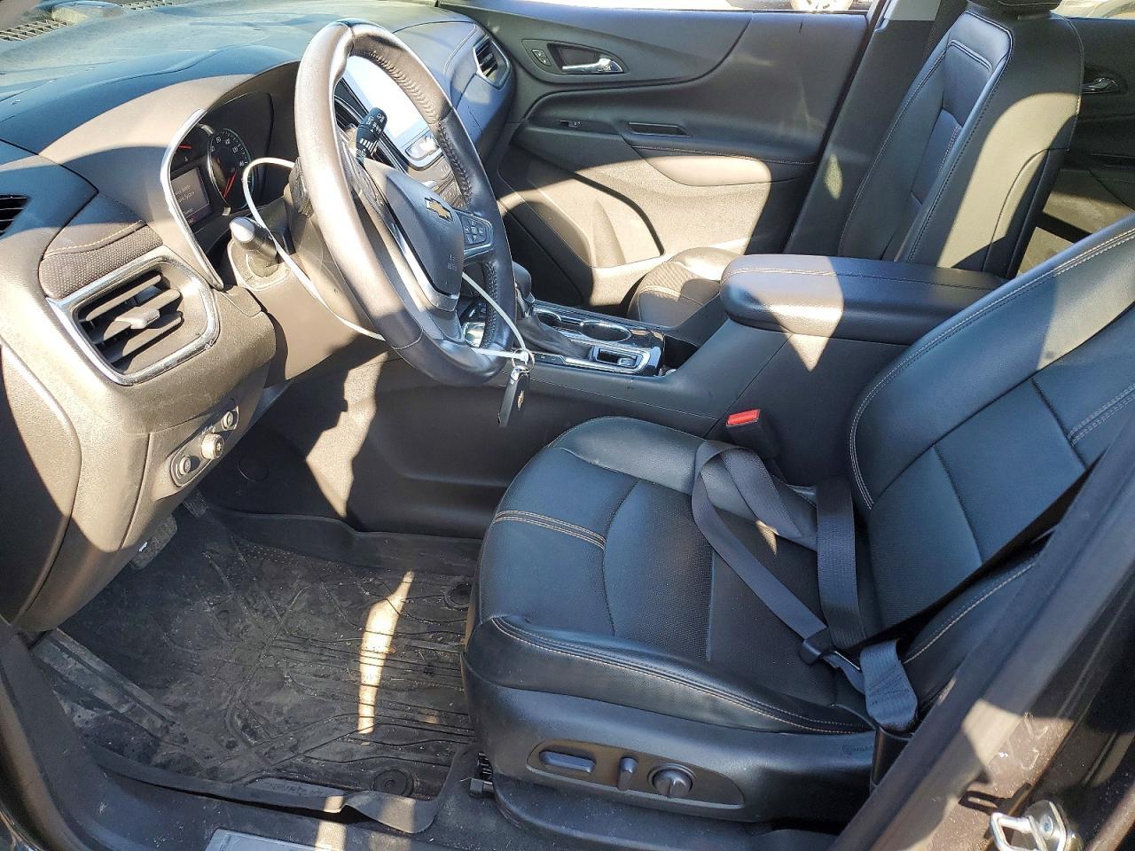 2022 Chevrolet Equinox Premier - Image 7