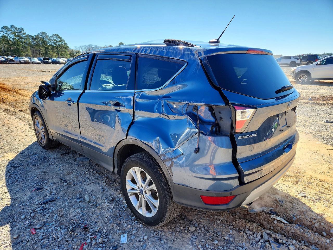 2018 Ford Escape Se - Фото 2