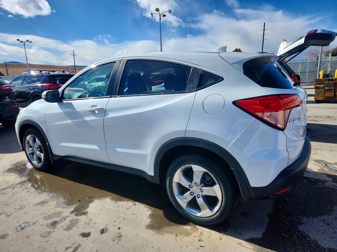 2017 Honda Hr-V Ex - Image 2
