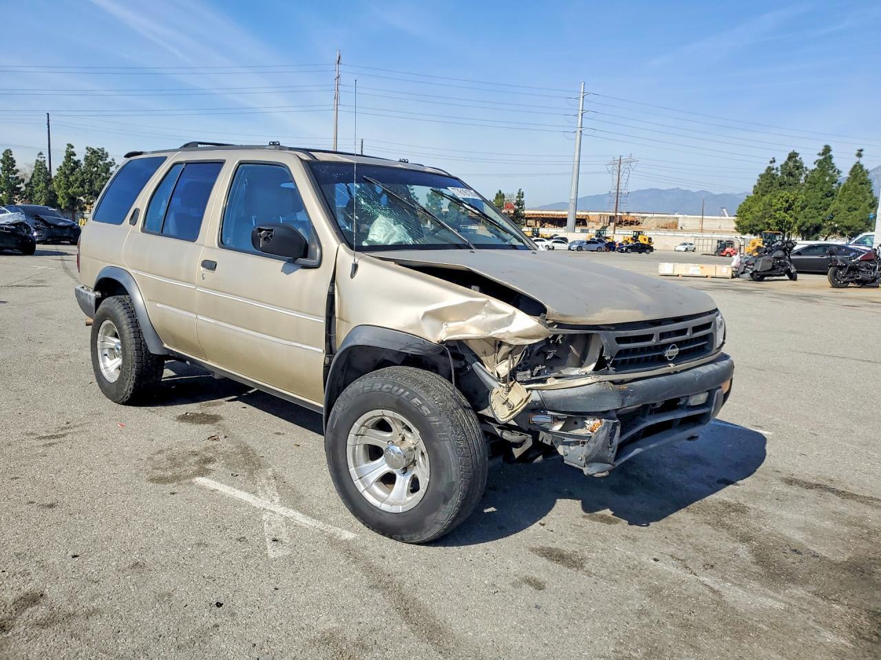 1997 Nissan Pathfinder Xe - Фото 4