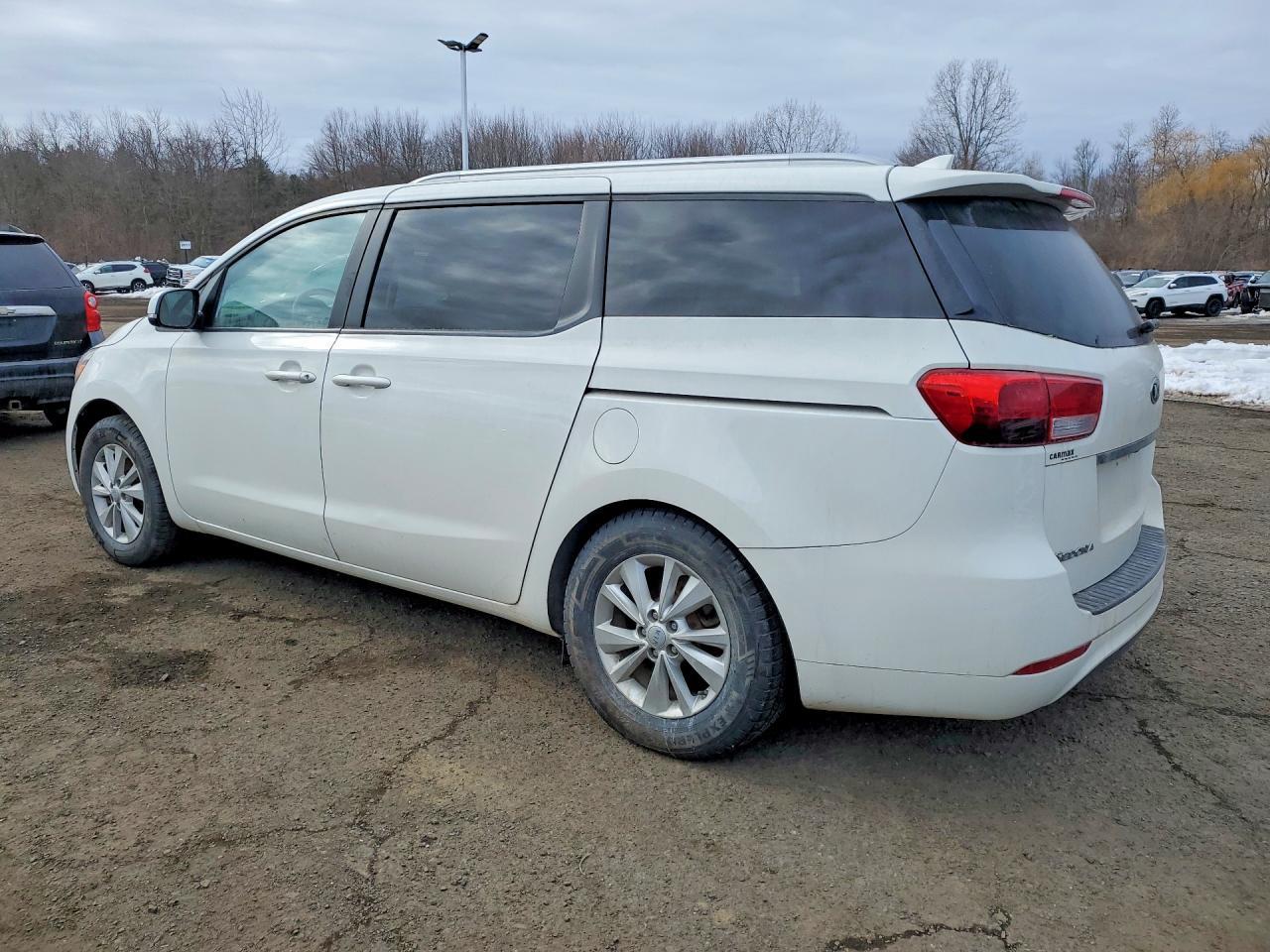2016 Kia Sedona Lx - Фото 2