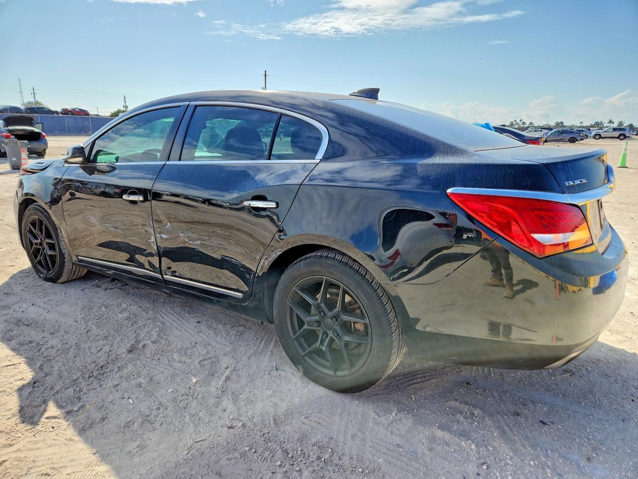2016 Buick Lacrosse - Фото 2
