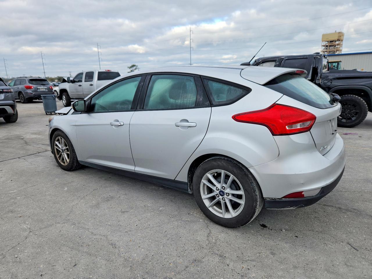 2017 Ford Focus Se - Фото 2