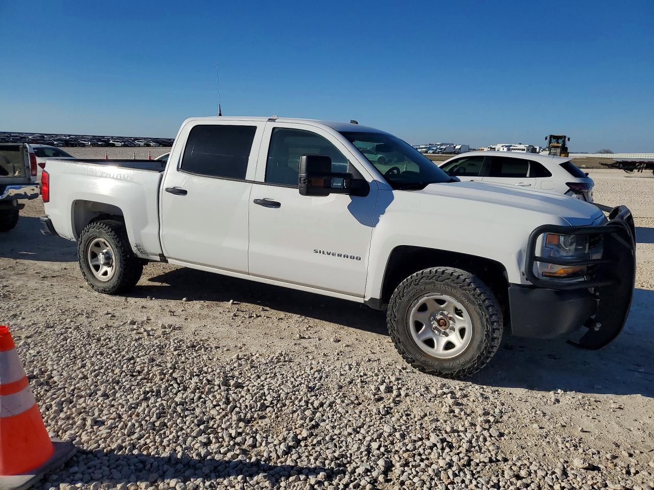 2018 Chevrolet Silverado K1500 - Image 4