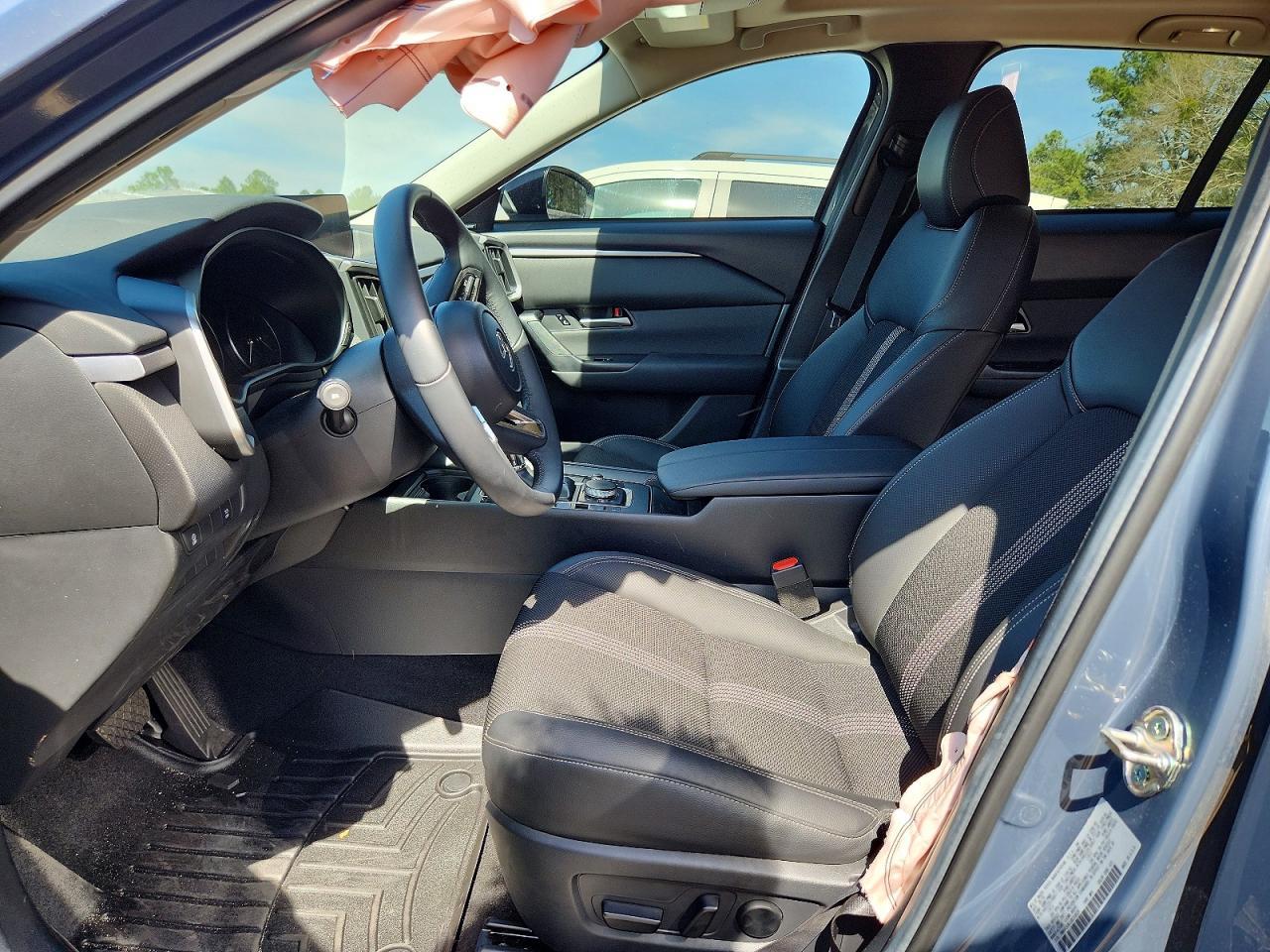 2025 Mazda Cx-50 Premium - Image 7