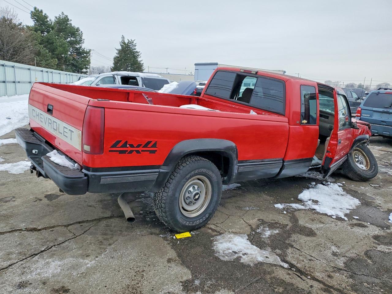 1997 Chevrolet Gmt-400 K2500 - Image 3