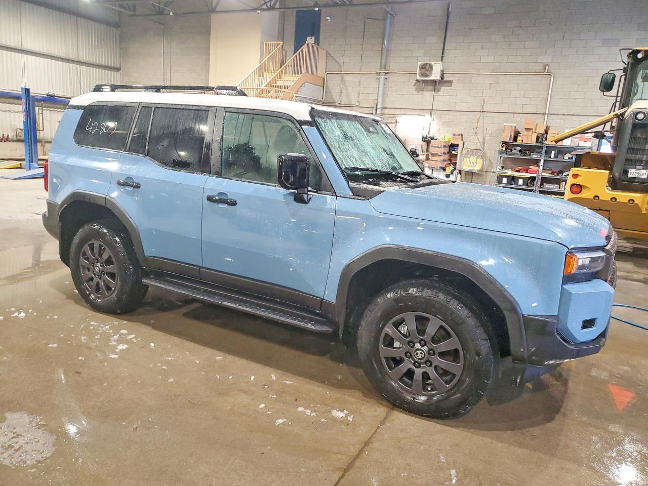 2025 Toyota Land Cruiser Base - Фото 4