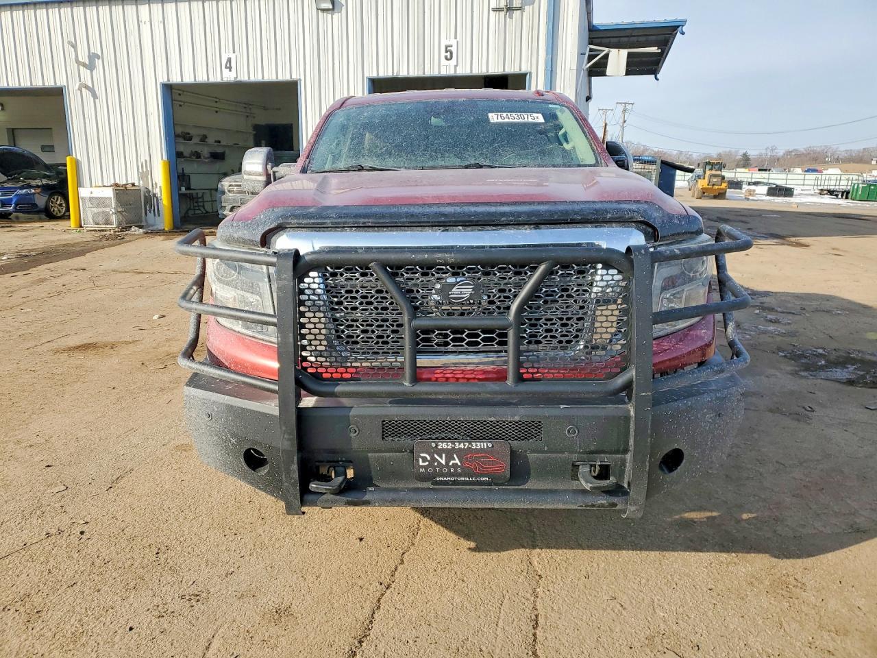 2016 Nissan Titan Xd 4Wd V8 Tdsl 5.0L Platinum - Фото 5