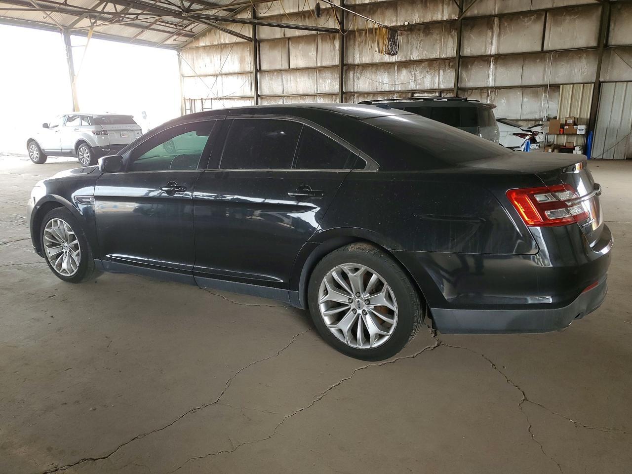 2015 Ford Taurus Limited - Фото 2