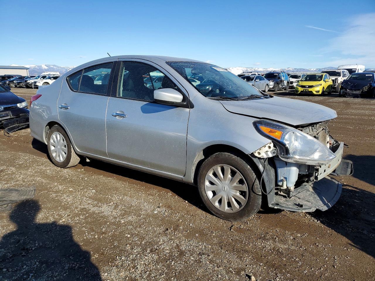 2019 Nissan Versa S - Image 4