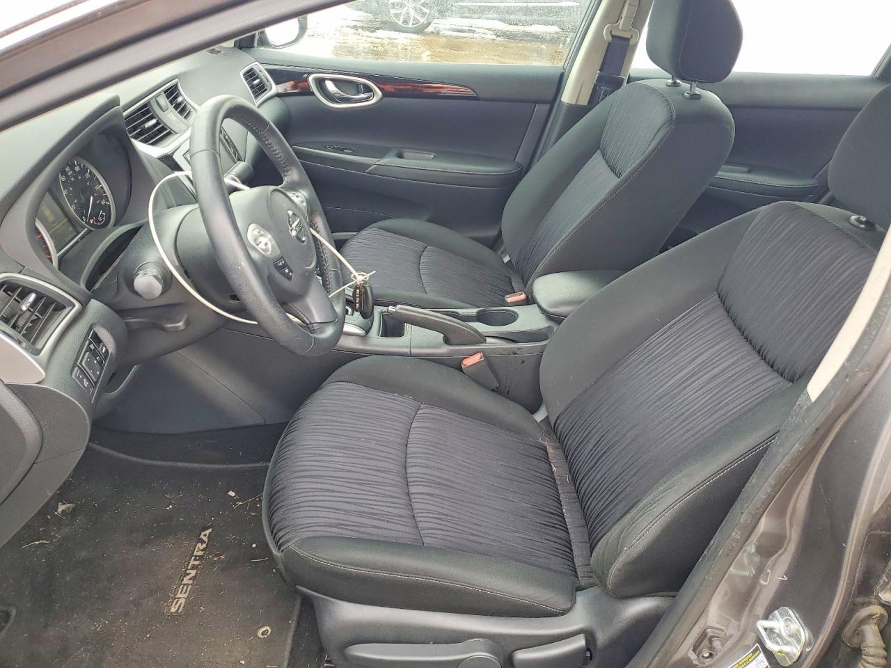 2019 Nissan Sentra S - Image 7