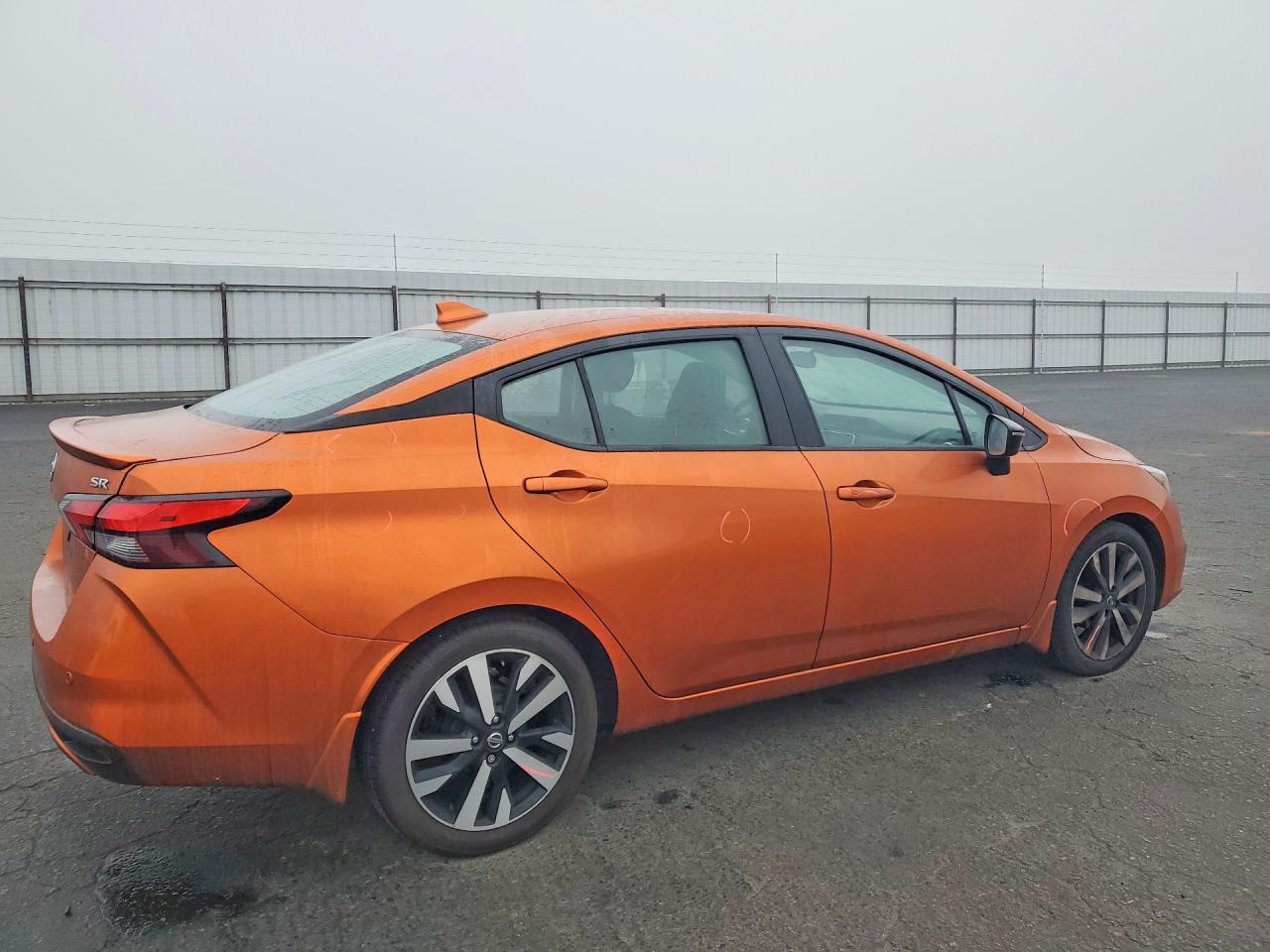2022 Nissan Versa Sr - Image 3