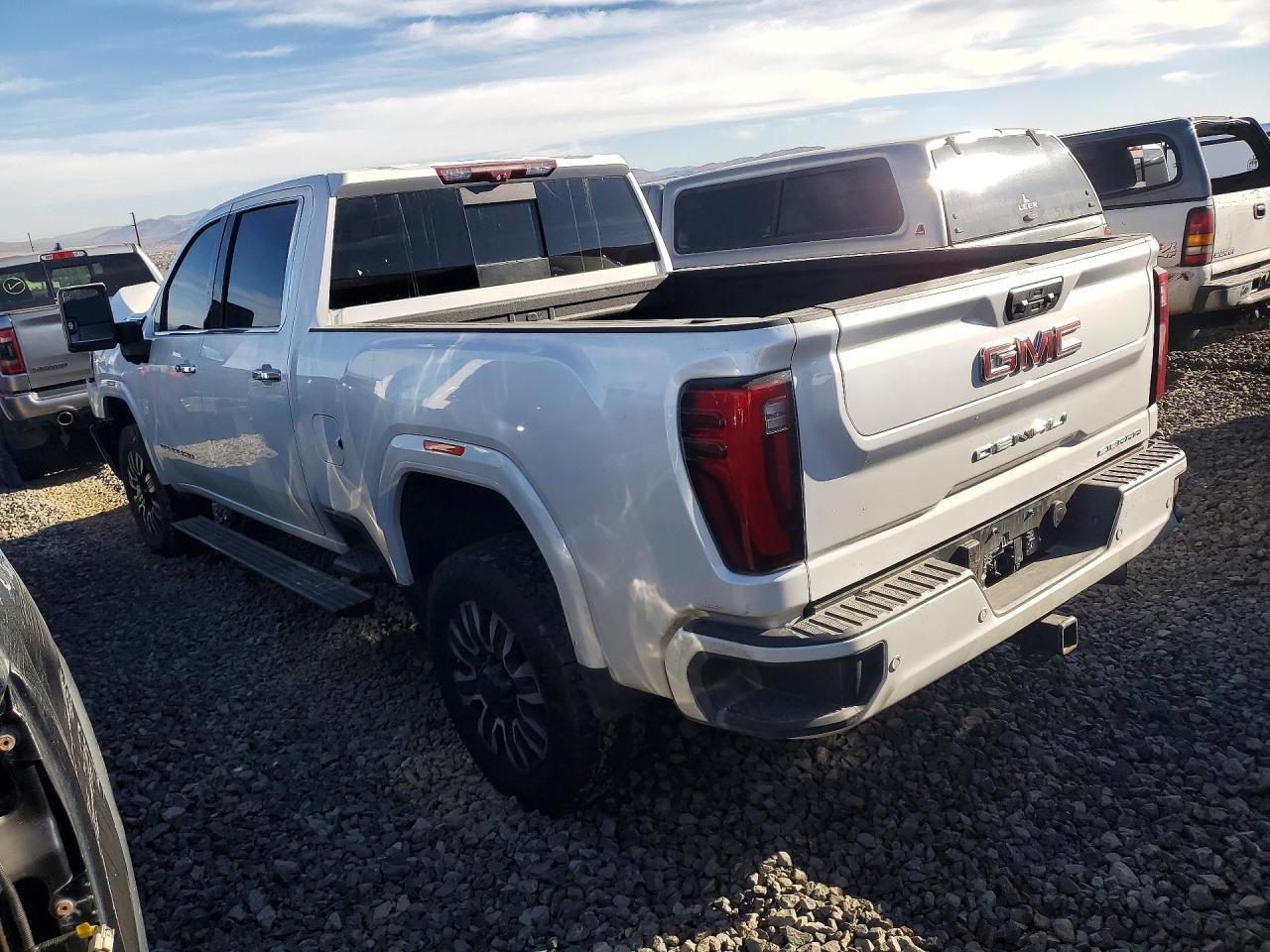 2024 GMC Sierra K2500 Denali - Фото 2