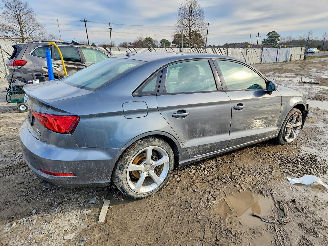 2015 Audi A3 Premium - Фото 3