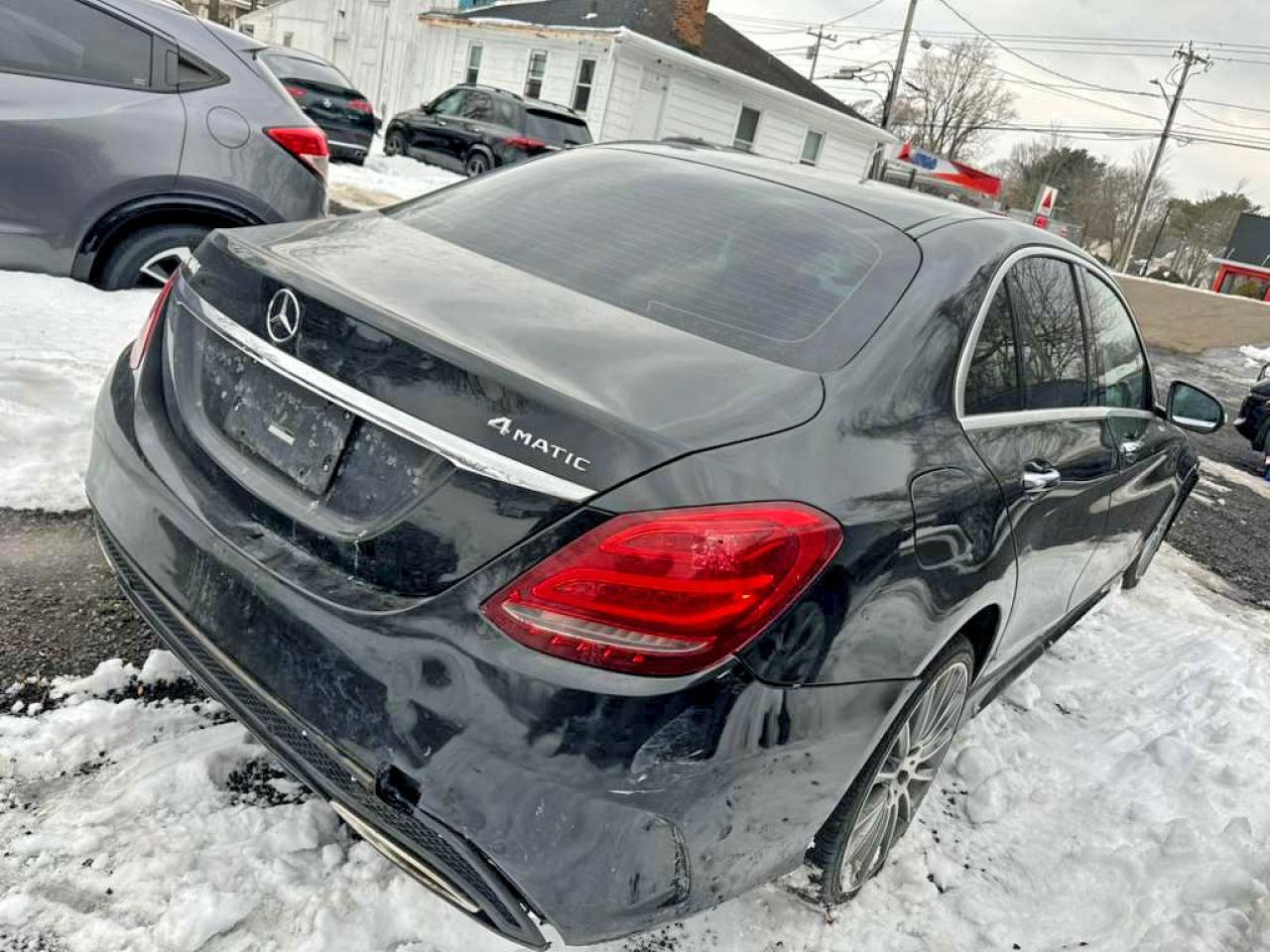 2015 Mercedes-Benz C 400 4Matic - Image 3