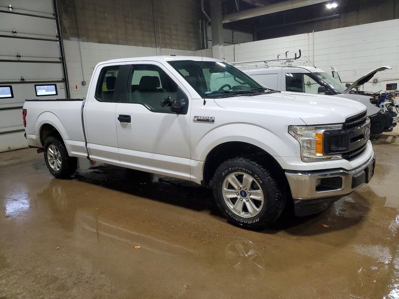 2019 Ford F150 Super Cab - Image 4