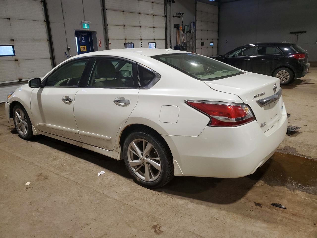 2015 Nissan Altima 2.5 - Image 2