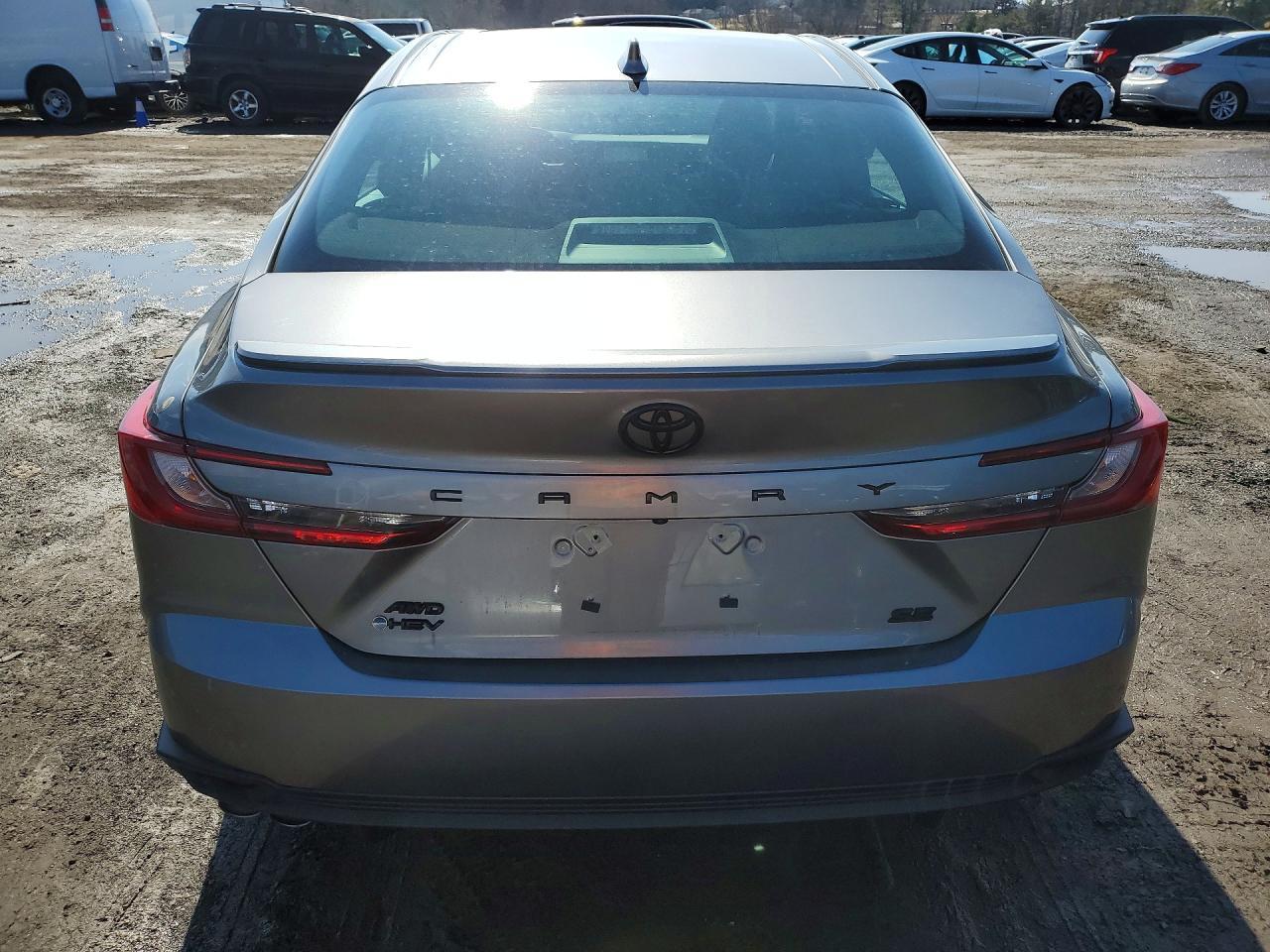 2026 Toyota Camry Se - Image 6