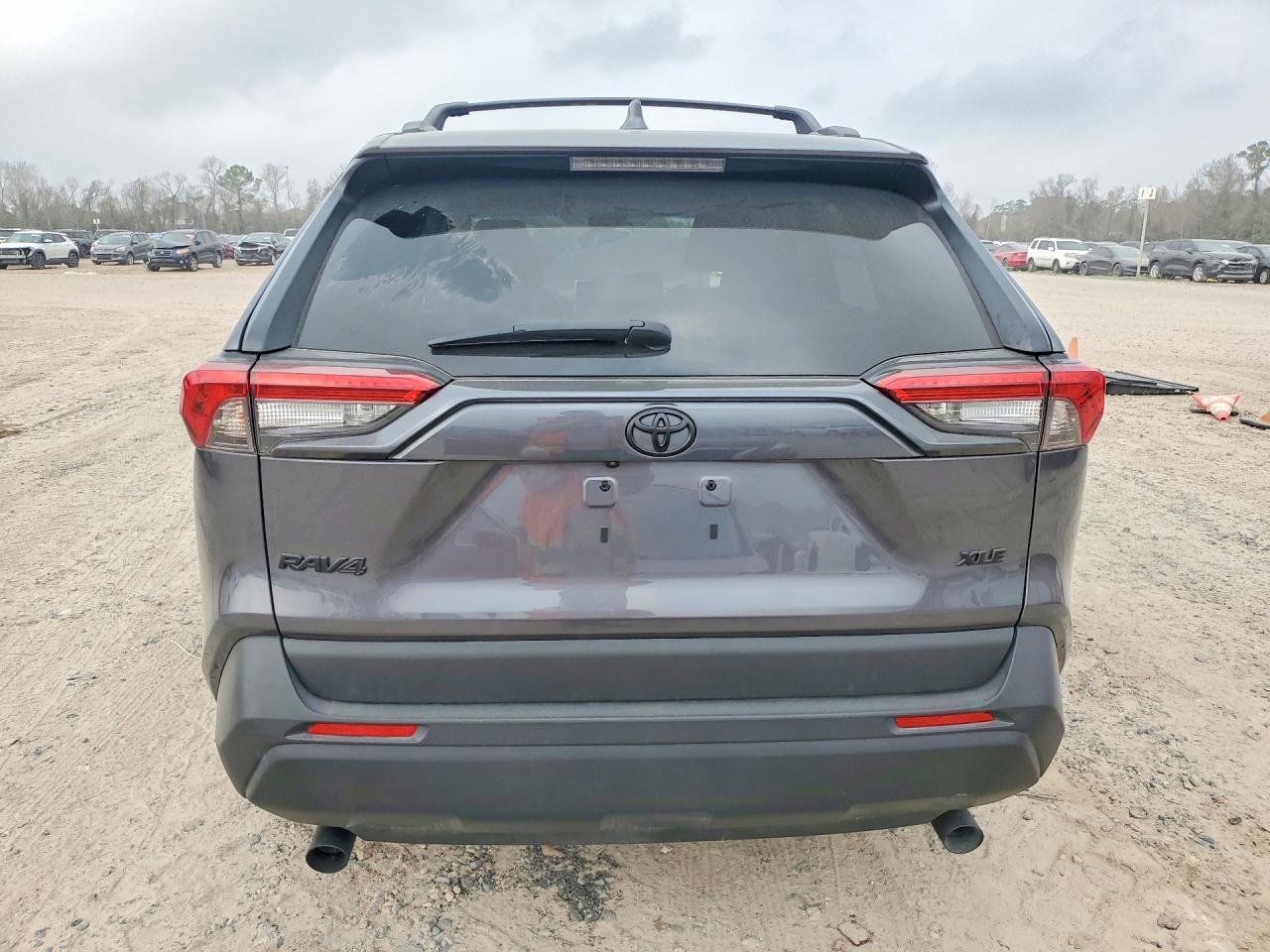 2025 Toyota Rav4 Xle - Image 6