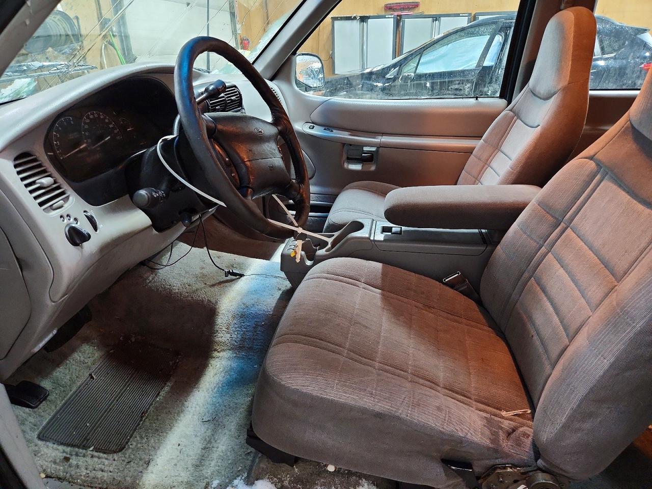 1996 Ford Explorer - Фото 7