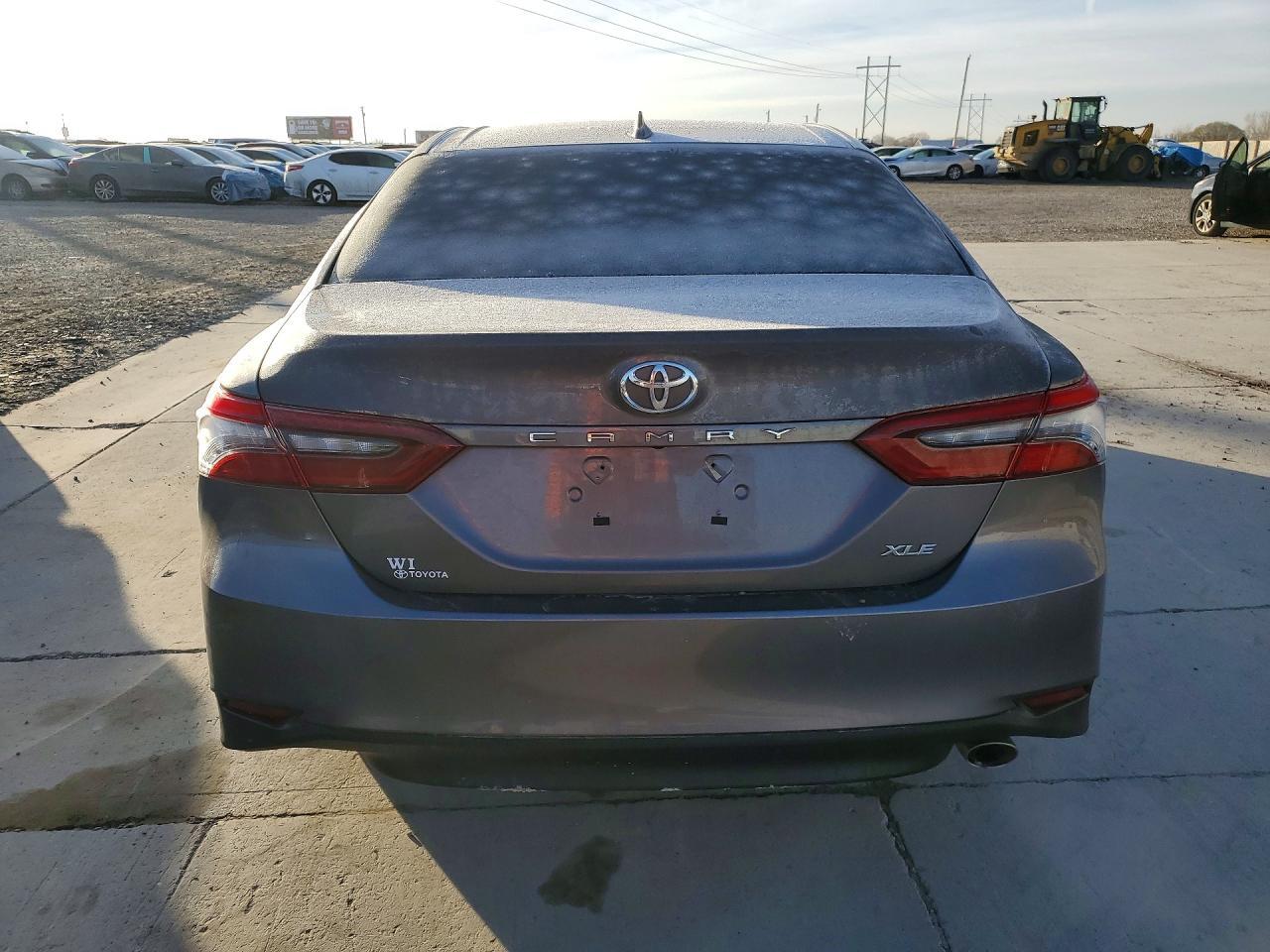 2024 Toyota Camry Xle - Фото 6