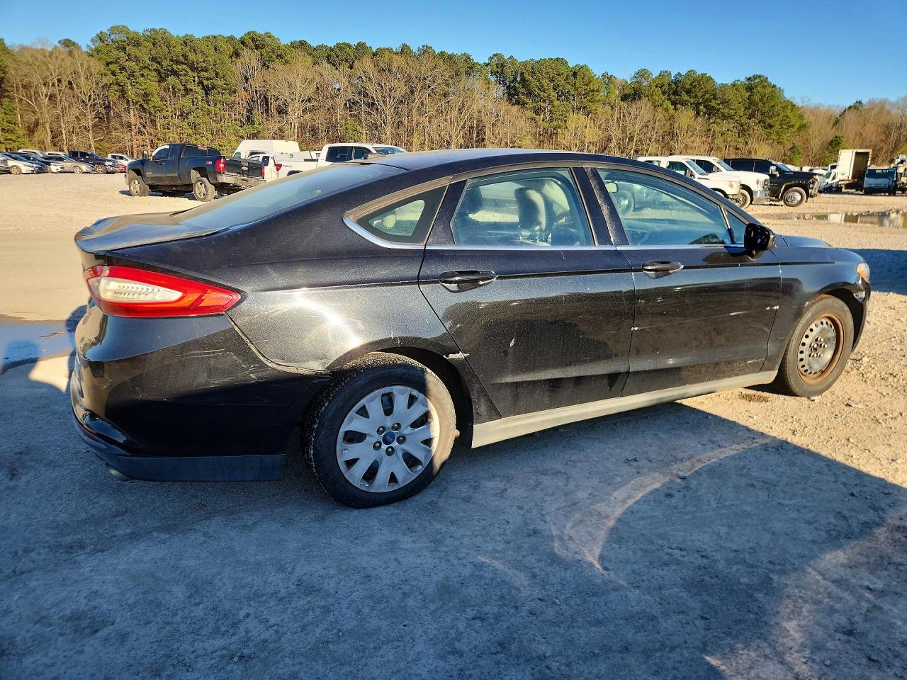 2013 Ford Fusion S - Фото 3