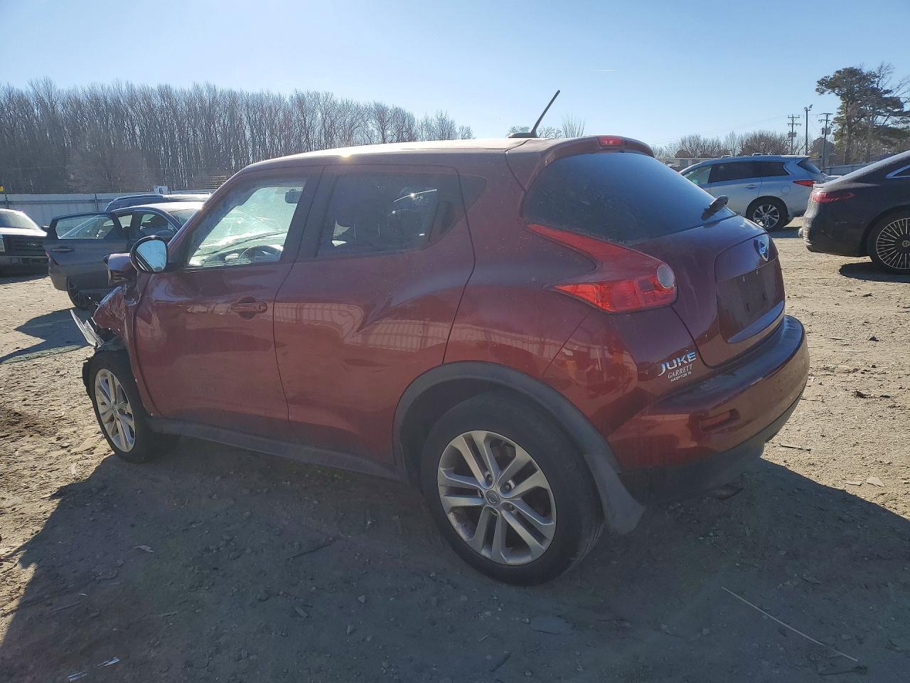 2013 Nissan Juke S - Фото 2